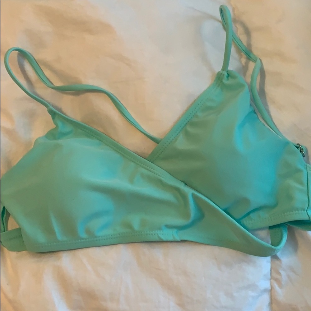 Bikini set - Picture 2 of 3